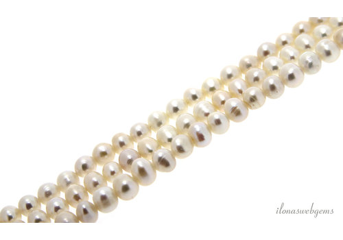 White freshwater pearls approx. 3mm