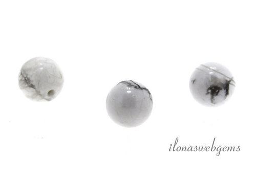 1x Howlite white bead around 8mm - half pierced