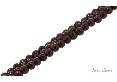 Garnet beads around approx. 4mm