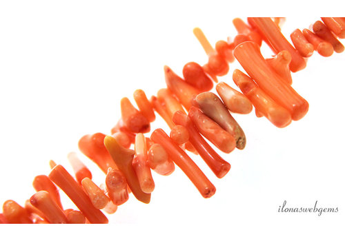 Koraal kralen oranje stokjes ca. 20x3mm