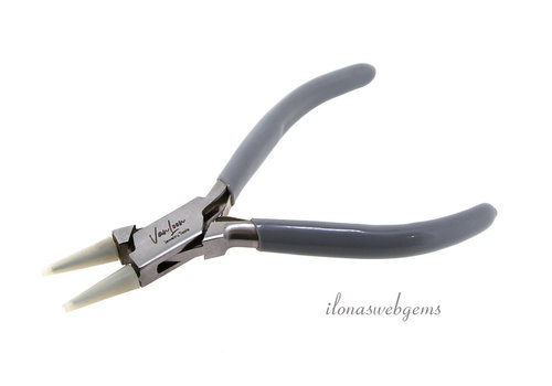 Round nose needle nose pliers with nylon
