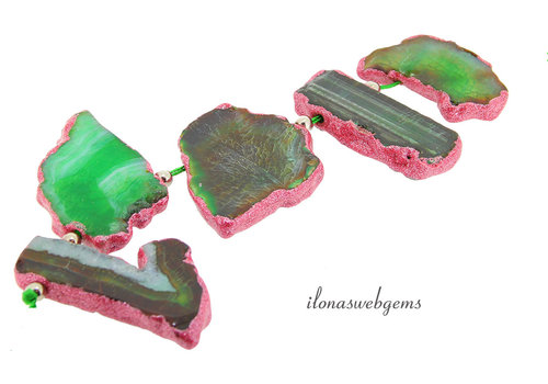 Agate beads Discs green with pink edge ranging from approx. 59x35mm to approx. 56x45mm