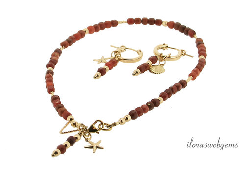 Inspiration: Red Agate anklet and earrings with starfish shell charms