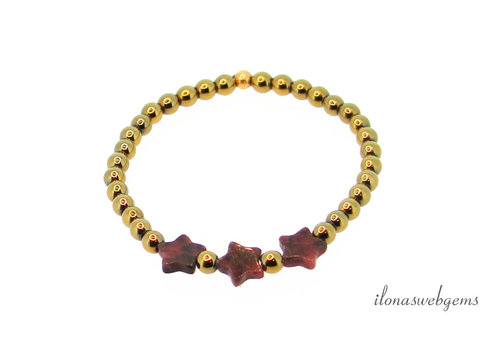 Inspiration: Gold Hematite bracelet with Rhodonite star