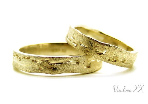 Wedding rings 14 kt yellow gold