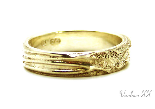 Ehering aus 14 kt Gelbgold