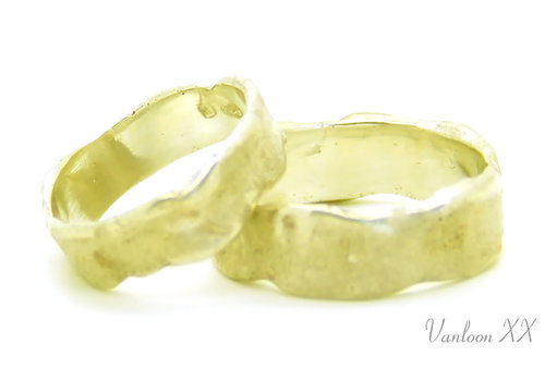 Wedding rings 14 kt yellow gold