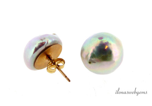 Goldfilled stud earrings with half pierced Baroque pearl Van Loon (large)