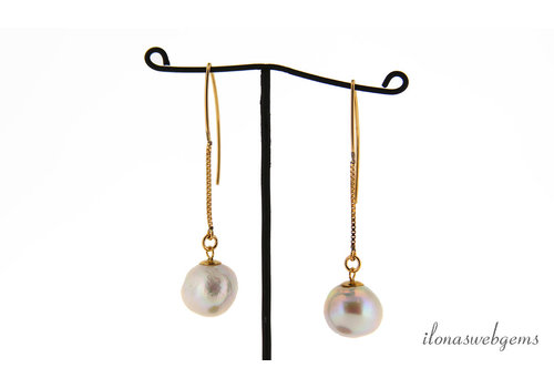 Gold filled earrings with pearl
