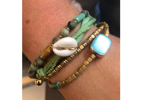 Inspiration: Armband Seidenband mit Türkis und Hämatit