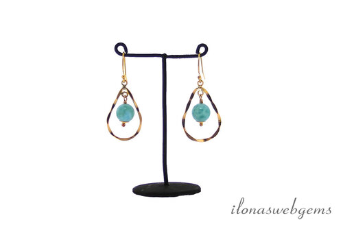 Inspiration: Goldfilled earhooks with Larimar and chandelier