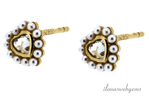 Vermeil heart stud earrings with Shell pearl approx. 14x7mm