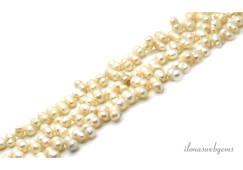 Freshwater pearls soft salmon approx. 13x7mm