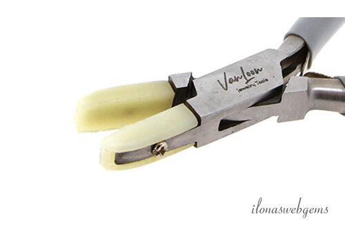 1 pair of plastic protection to replace flat-nosed pliers