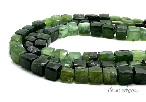 Aventurine beads faceted cube approx. 6mm