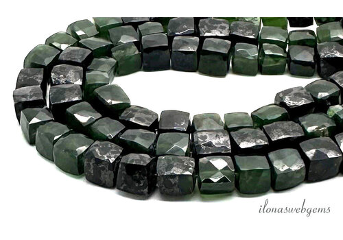 Aventurine beads faceted cube approx. 6mm