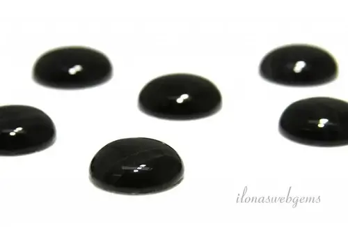 Onyx cabochon 4mm