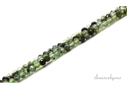 Prehnit-Perlen, facettiert, rund, ca. 2,5 mm, AA-Qualität