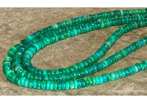 Edelopaal kralen groen rondel op-en-aflopend ca. 5x3mm tot 3x1mm