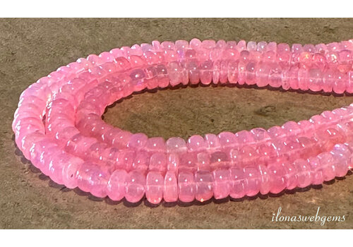 Edle Opalperlen rosa auf- und absteigend ca. 6x3mm bis 4x2mm