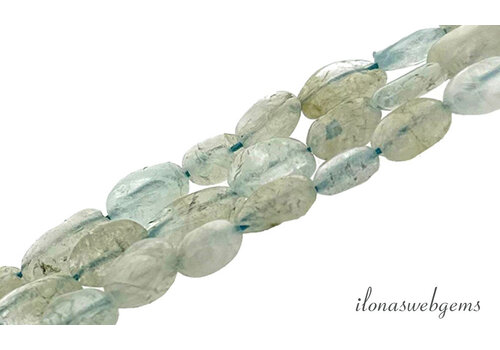 Aquamarinperlen oval ca. 11x7mm