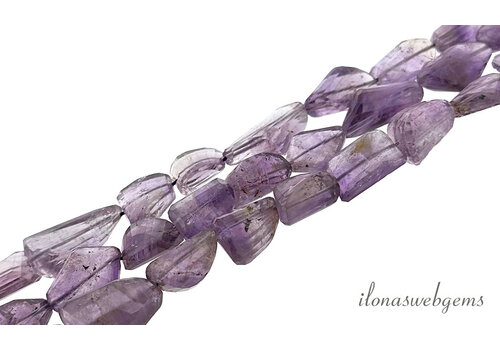 Amethyst beads free shape ascending and descending approx. 26x19x8mm