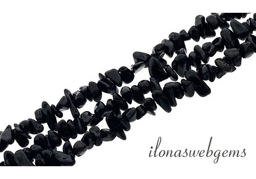 Onyx beads split about 3-5mm