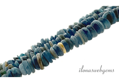 Kyaniet kralen free form ca. 8-10mm