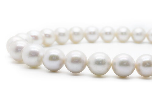 Freshwater pearls white approx. 14 to 15mm
