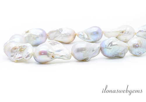 White Baroque pearls approx. 13x15mm