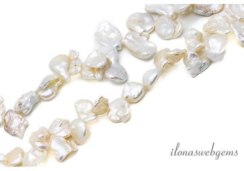 Petal keshi parels wit ca. 13x10x4mm