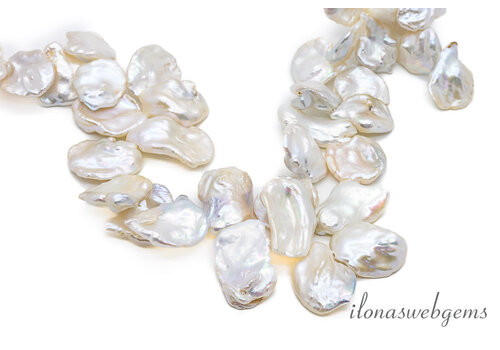Petal Keshi Parels wit ca. 20x15mm