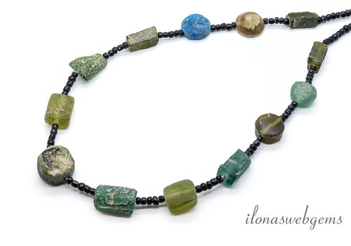 Roman glass kralen 10