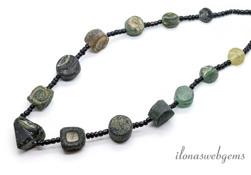 Roman glass kralen 7