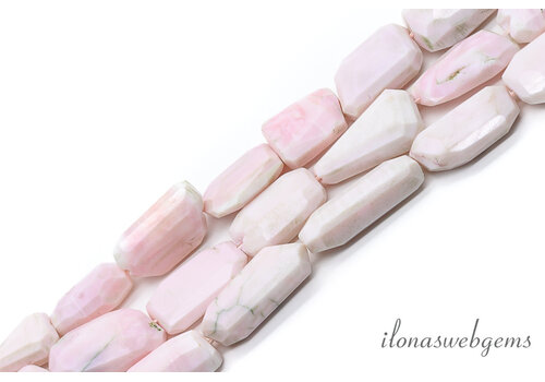 Roze Opaal kralen free shape ca.