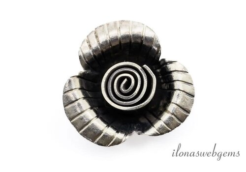 Sterling zilveren Hill tribe hangertje bloem ca. 19x19x7mm