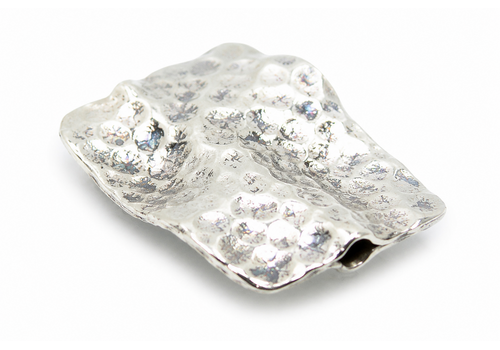 Gehämmerte Perle aus Sterlingsilber, Motiv der Hill Tribes, ca. 27 x 16 x 4 mm