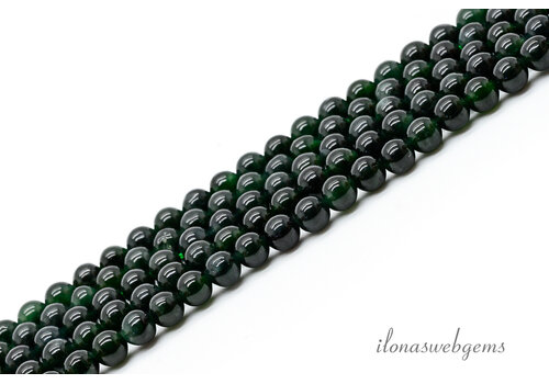 Jadeïet kralen mini's rond ca. 3mm