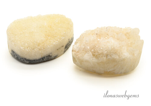 1 piece Druzy Agate white free shape 30x20x10mm