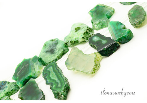 Grüne Achatperlen, freie Form, ca. 20 x 55 mm