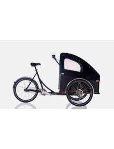 CHRISTIANIA Christiania Classic Sloped box - 7 speed coaster brake, sloped box, Bugatti Hood, front door, rear wheel lock, bench and three poitn seat belt.