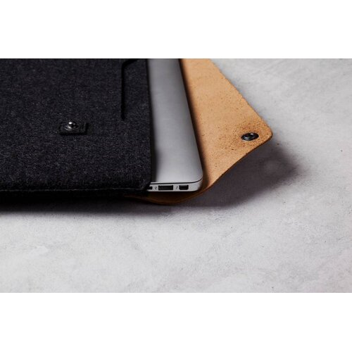 Mujjo Mujjo 13" MacBook Pro & Air Sleeve Bruin
