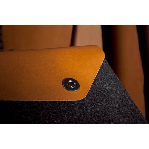 Mujjo Mujjo 15" MacBook Pro Retina Sleeve Bruin