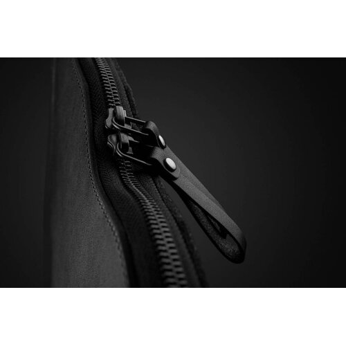Mujjo Mujjo 13" MacBook Pro Folio Sleeve Zwart Mujjo Mujjo 13" MacBook Pro Folio Sleeve Zwart
