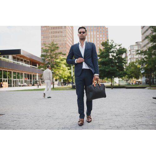 Nuts & Noble Nuts & Noble Bold 2.0 Jet Black & Rum Brown Nuts & Noble Nuts & Noble Bold 2.0 Jet Black & Rum Brown