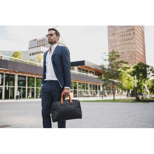 Nuts & Noble Nuts & Noble Bold 2.0 Jet Black & Rum Brown Nuts & Noble Nuts & Noble Bold 2.0 Jet Black & Rum Brown