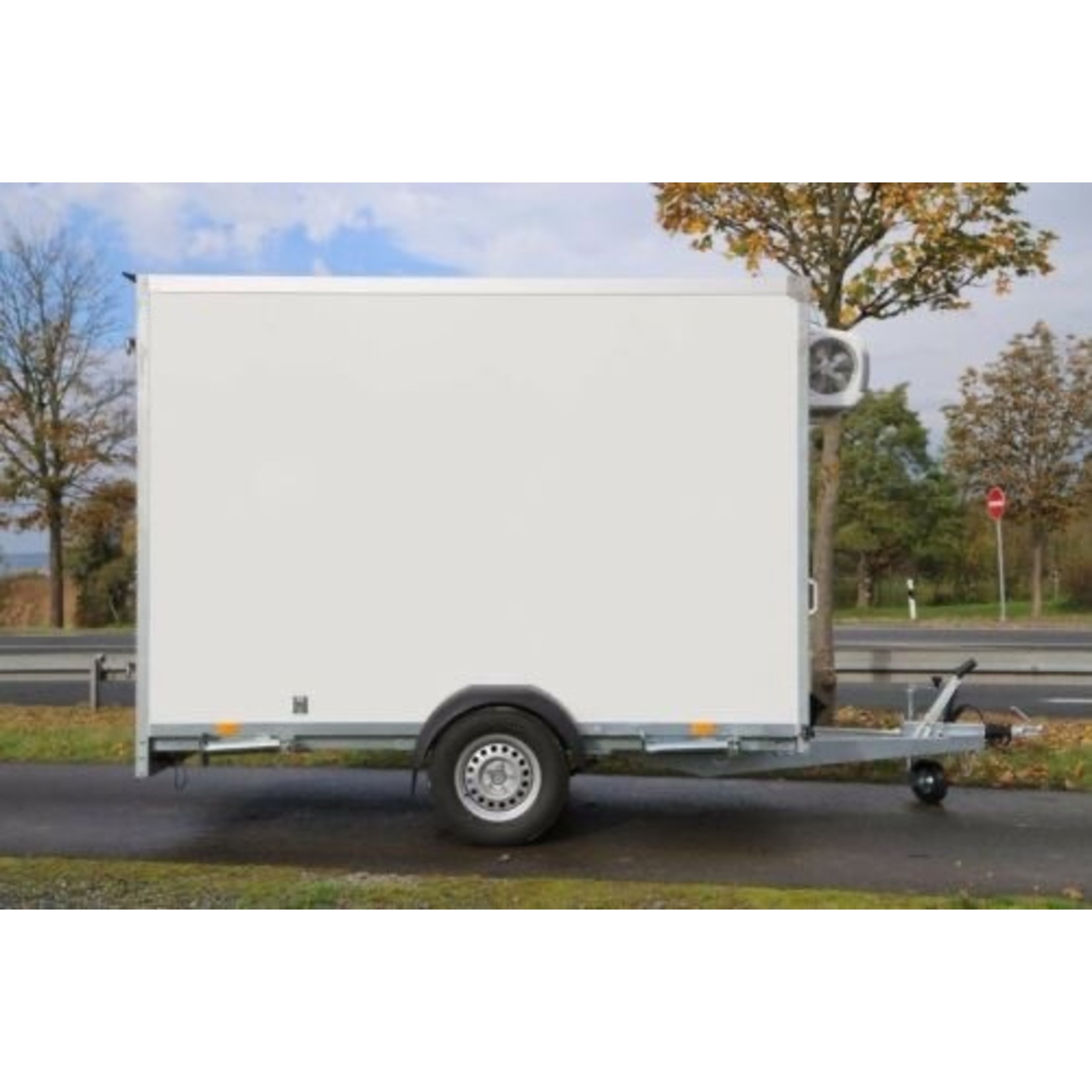 NIEWIADÒW FK1330H – Kühlkofferanhänger 1300kg