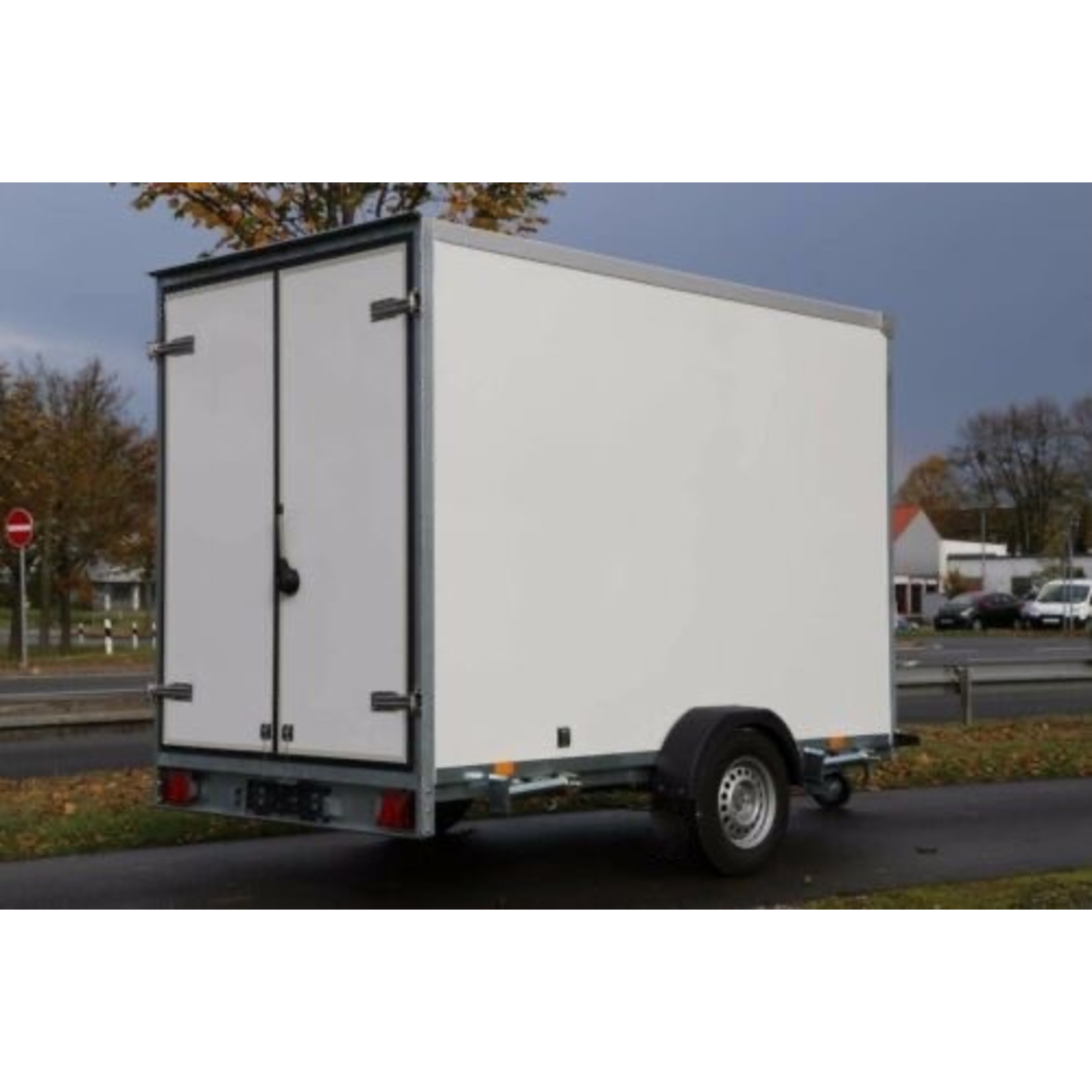 NIEWIADÒW FK1330H – Kühlkofferanhänger 1300kg