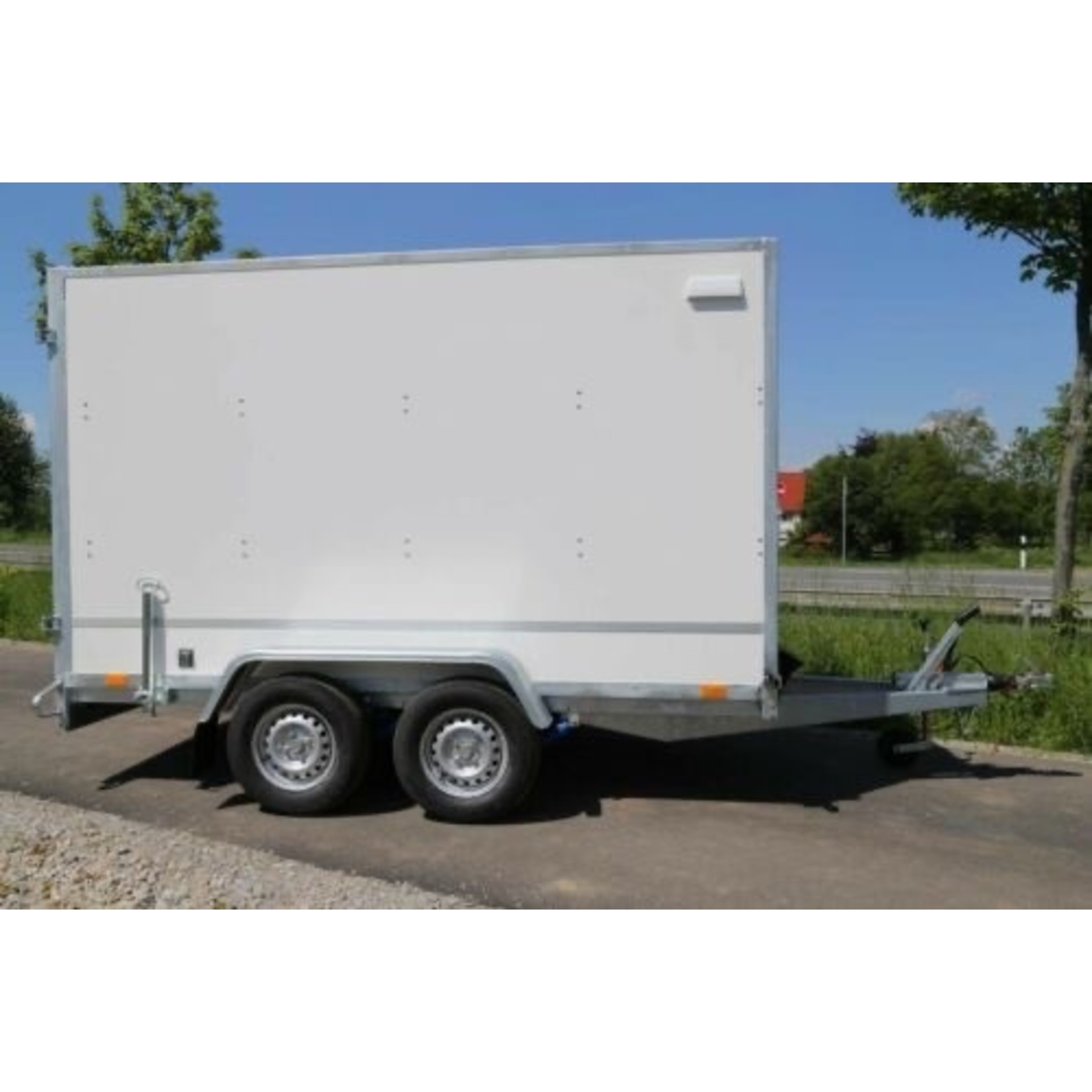 NIEWIADÒW F2030HTD – Kofferanhänger 2000kg