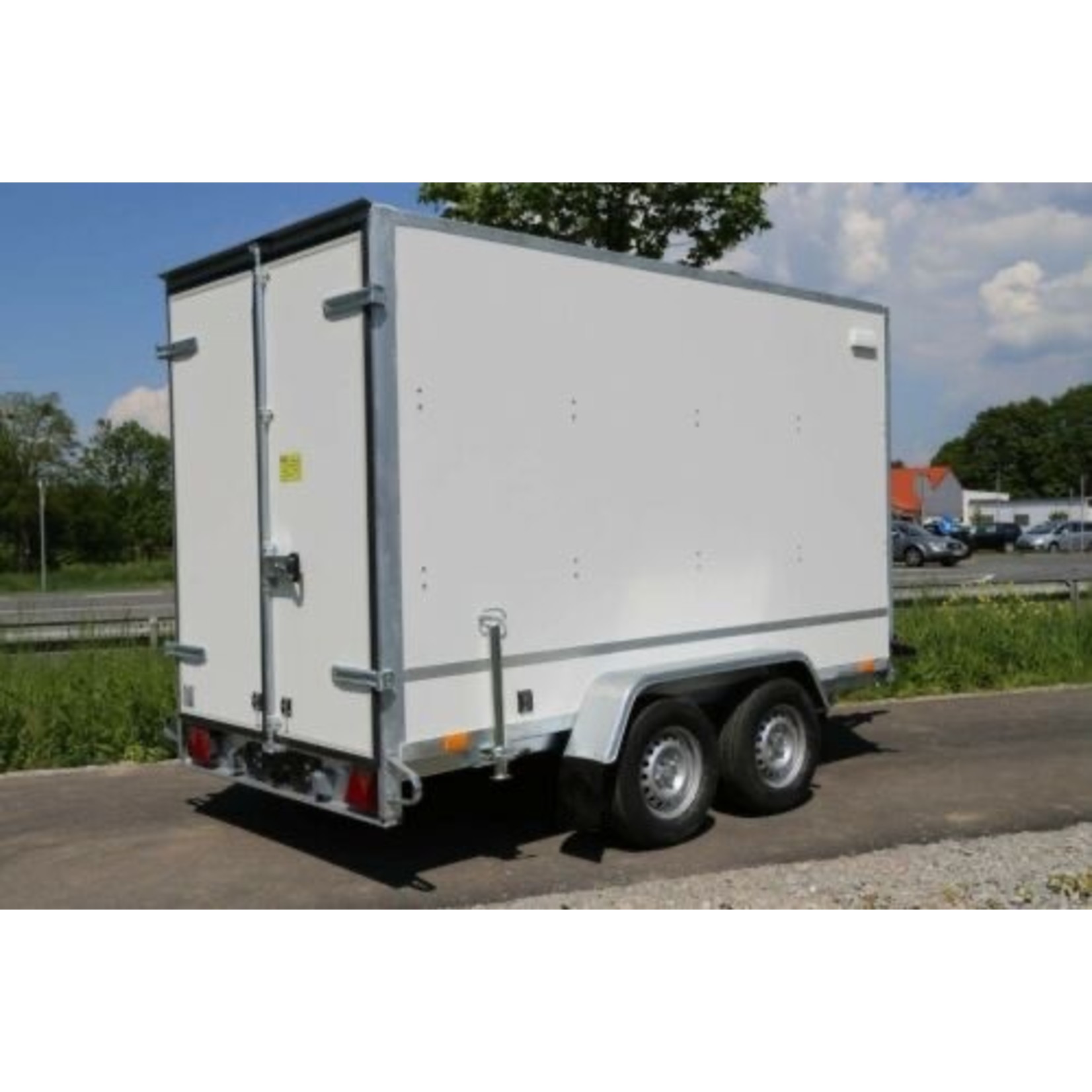 NIEWIADÒW F2030HTD – Kofferanhänger 2000kg